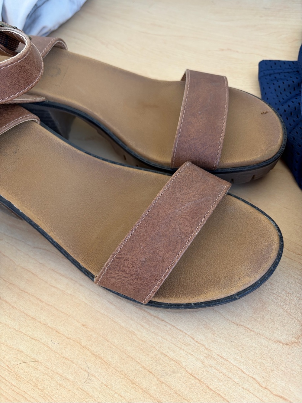 Pop Women’s Brown Ankle-Strap Sandals Women’s Size 7.5 - Picture 13 of 16